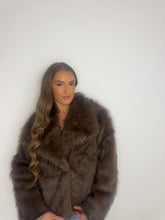 Afbeelding in Gallery-weergave laden, Faux Fur Coat