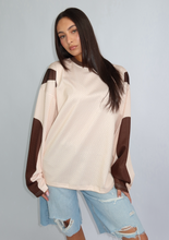 Afbeelding in Gallery-weergave laden, PRIORITY Oversized Jersey - Brown
