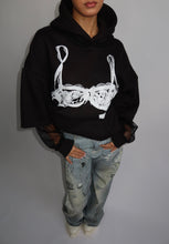 Afbeelding in Gallery-weergave laden, PRIORITY SPICE LACE HOODIE – BLACK
