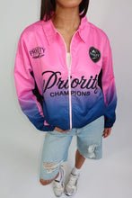 Afbeelding in Gallery-weergave laden, PRIORITY CHAMPIONS WINDBREAKER – PINK
