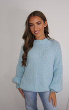Afbeelding in Gallery-weergave laden, Sophie Oversized Balloon Sleeve Knit - Light Blue
