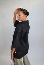 Afbeelding in Gallery-weergave laden, PRIORITY AMSTERDAM BOYFRIEND BLOUSE - Black
