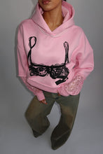 Afbeelding in Gallery-weergave laden, PRIORITY SPICE LACE HOODIE – PINK
